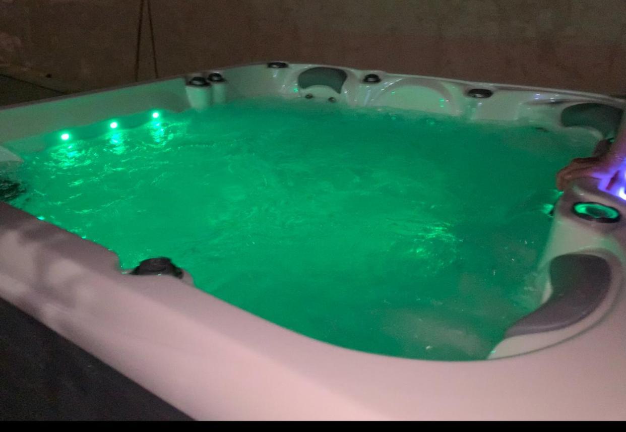 Gites Les Chalets Vezzani Spa Luaran gambar