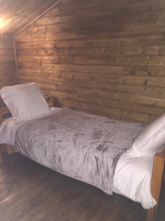 Gites Les Chalets Vezzani Spa Bilik gambar